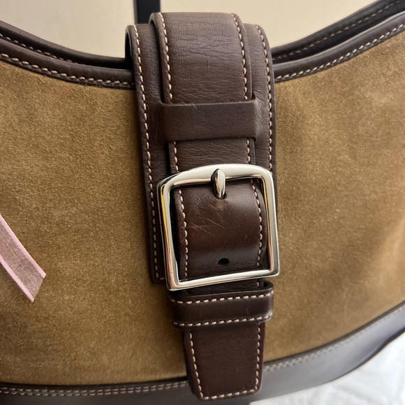 Coach Suede Brown Hamptons Shoulder Bag 🤎 - Picture 2 of 15